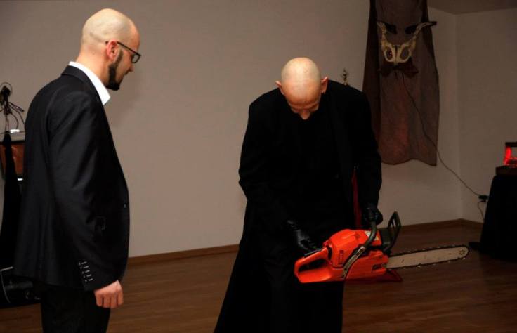 Greg von Seduce na wernisażu wystawy "Piękno czai się w mroku" (MGOK Lidzbark)