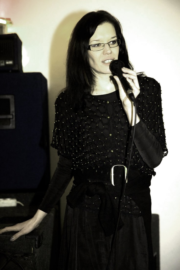 Dominika Daszewska - na wernisażu swoich prac w SDQ (Warszawa)